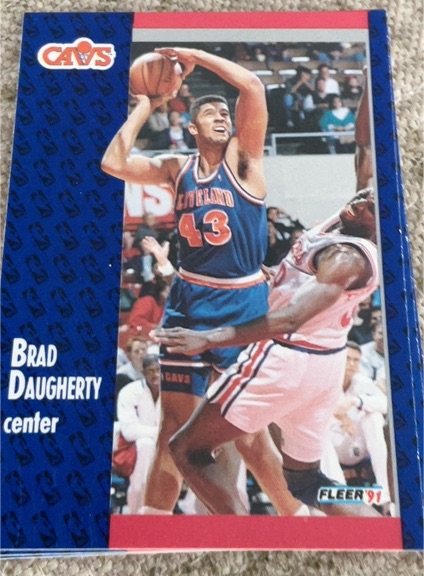 1991-92 Fleer #34 Brad Daugherty — front