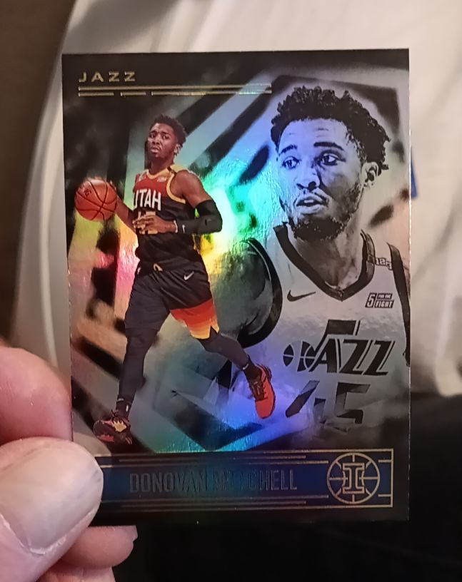 2020-21 Panini Illusions #132 Donovan Mitchell — front