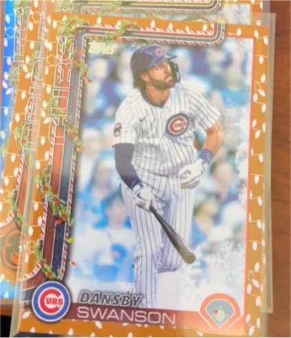 2025 Topps Holiday #H39 Dansby Swanson — front