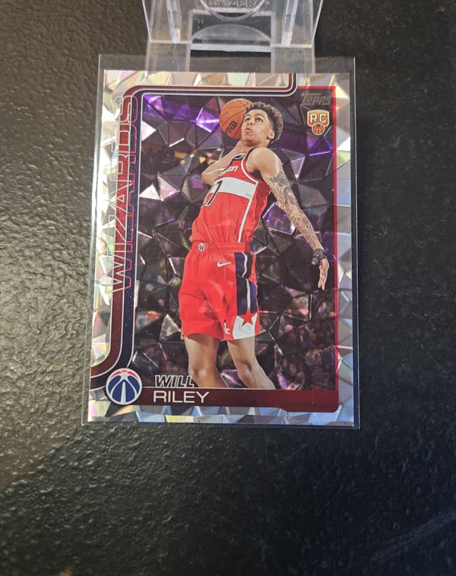 2025-26 Topps #221 Will Riley — front