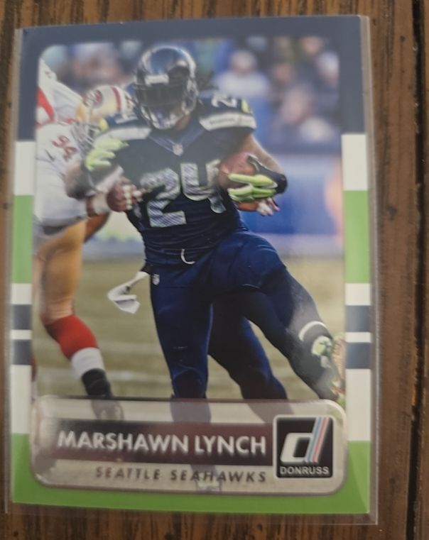 2015 Panini Donruss #60 Marshawn Lynch — front