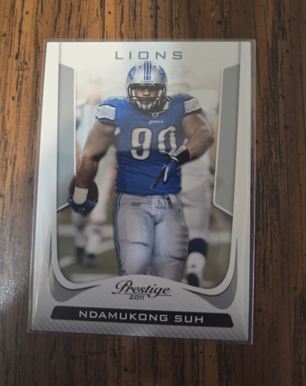 2011 Panini Prestige #69 Ndamukong Suh — front