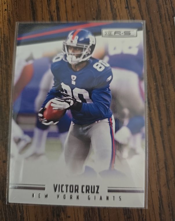 2012 Panini Rookies & Stars #95 Victor Cruz — front