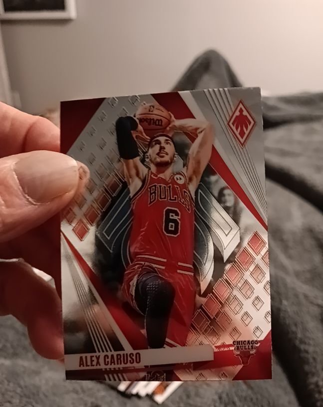 2023-24 Panini Phoenix #110 Alex Caruso — front