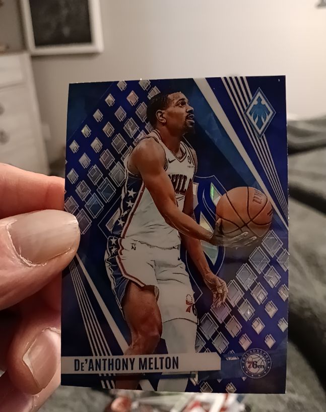 2023-24 Panini Phoenix #135 De'Anthony Melton — front