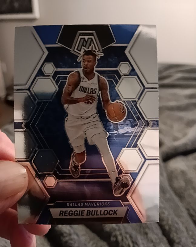 2022 Panini Mosaic Reggie Bullock — front