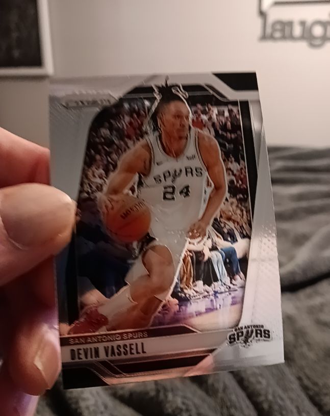 2024-25 Panini Prizm #25 Devin Vassell — front