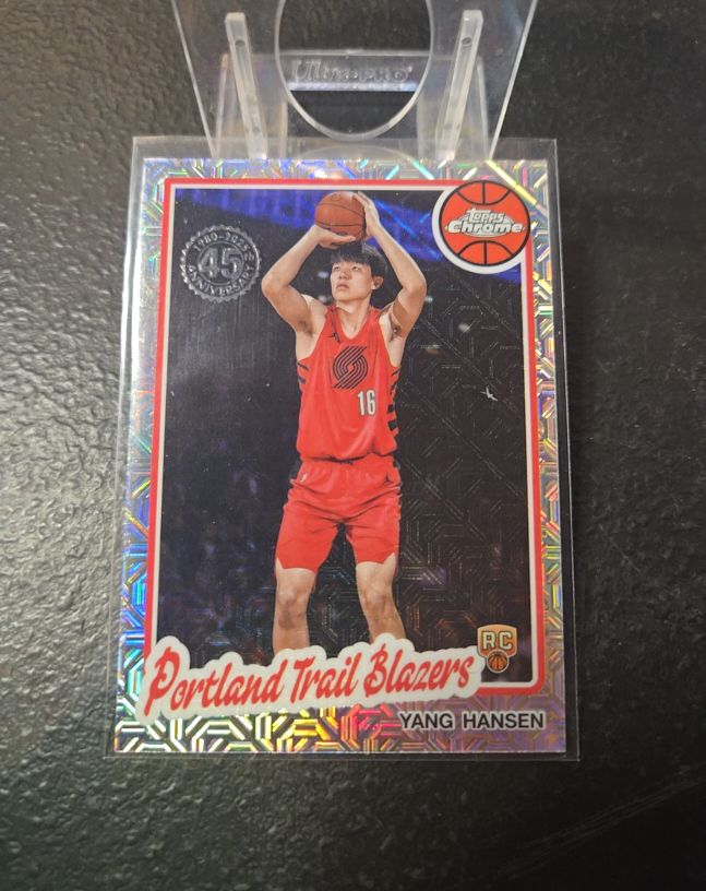 2025-26 Topps Chrome #TC-YH Yang Hansen — front
