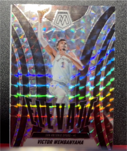 2024-25 Panini Mosaic Elevate #11 Victor Wembanyama — front