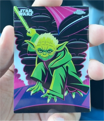 2025 Topps Chrome Star Wars #KL-20 Yoda Kyber Light — front