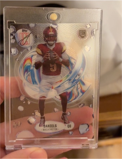 2024 Topps Signature Class #F-2 Jayden Daniels — front