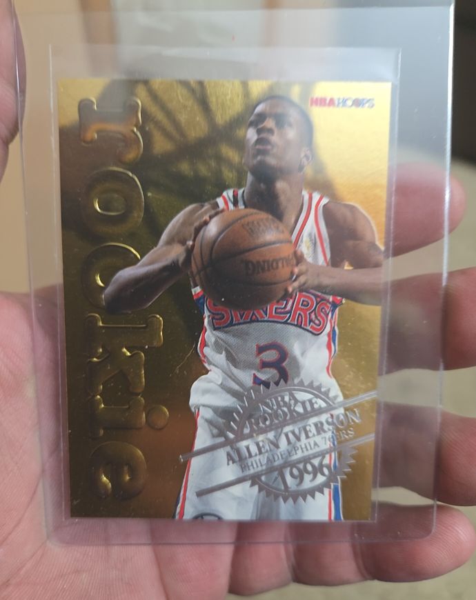 1996-97 NBA Hoops #12 Allen Iverson Rookie Gold Foil Embossed — front