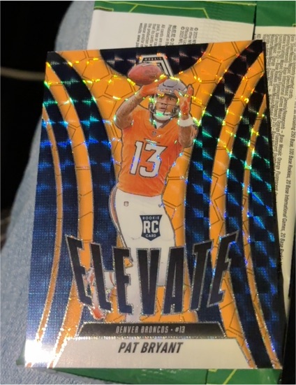 2025 Panini Mosaic #4 Pat Bryant Elevate — front