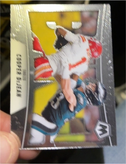 2021 Panini Mosaic Patrick Mahomes II No Helmet with Mask Photo Variation — front