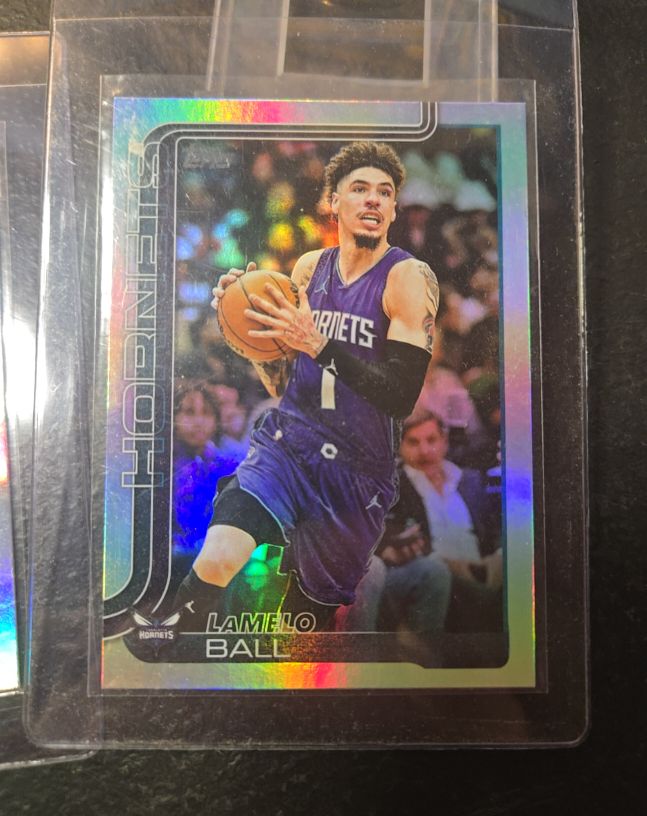2025-26 Topps #67 LaMelo Ball — front