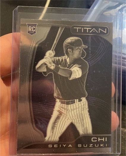 2022 Panini Chronicles Titan #4 Seiya Suzuki — front