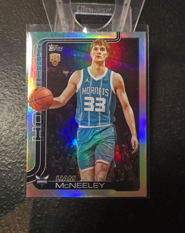 2025 Topps #229 Liam McNeeley — front