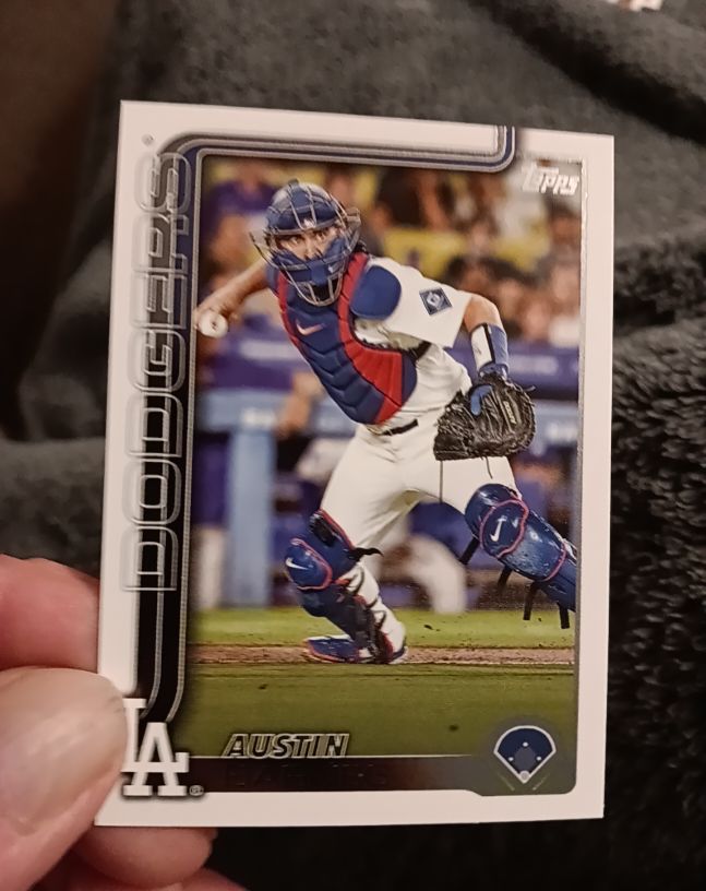 2025 Topps Series 2 #353 Austin Barnes — front