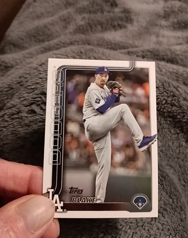 2025 Topps Series 2 #676 Blake Snell — front