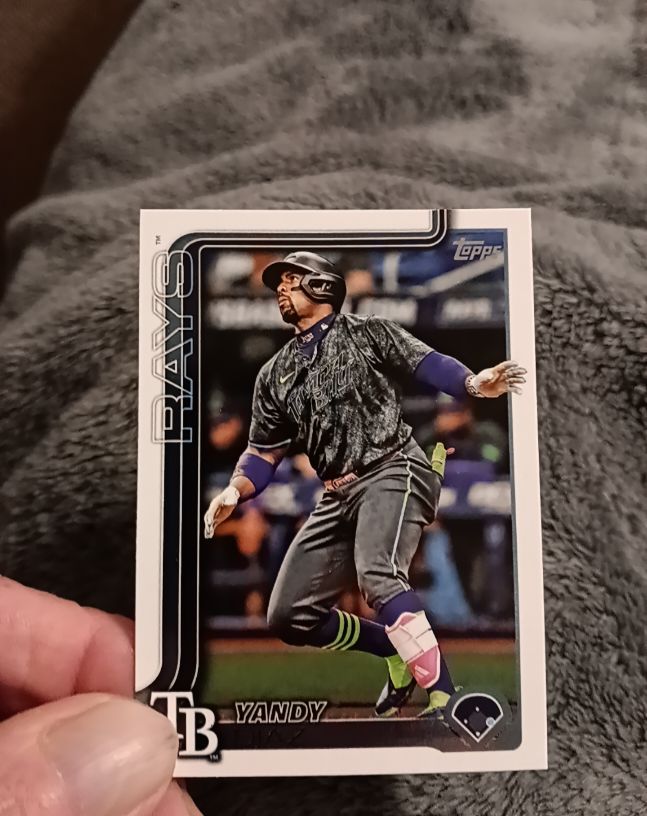 2025 Topps Series 2 #402 Yandy Diaz — front