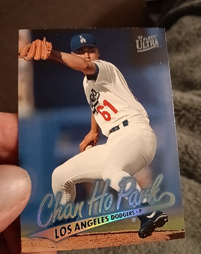 1997 Fleer Ultra #404 Chan Ho Park — front