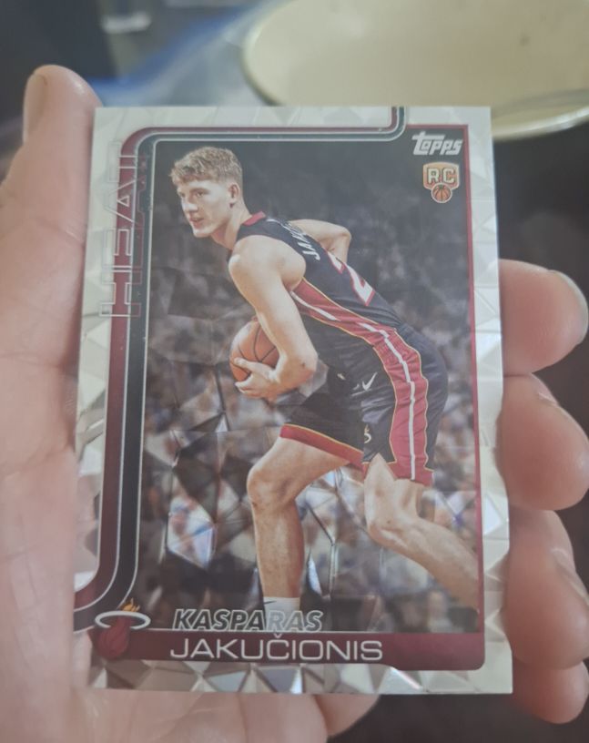 2025-26 Topps #220 Kasparas Jakucionis Rookie Miami Heat — front
