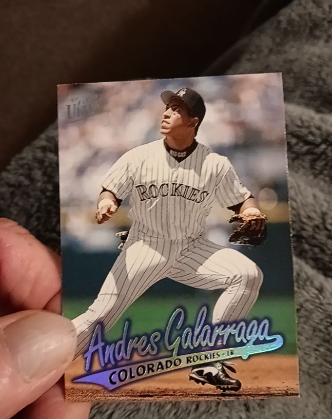 1997 Fleer Ultra #185 Andres Galarraga — front