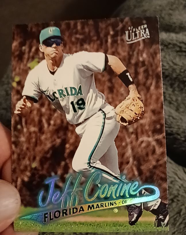 1997 Fleer Ultra #19 Jeff Conine — front