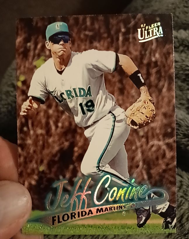 1997 Fleer Ultra Jeff Conine Florida Marlins — front