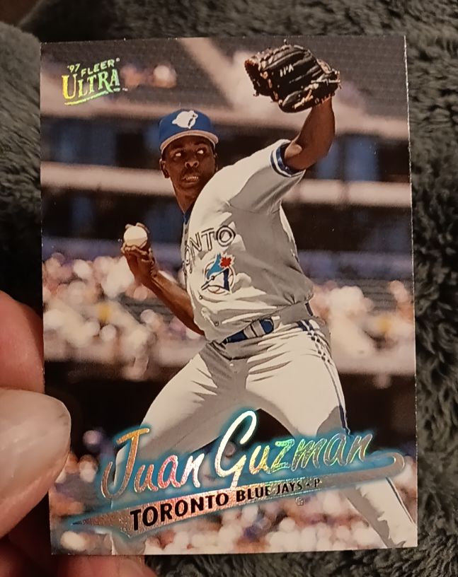 1997 Fleer Ultra Juan Guzman — front