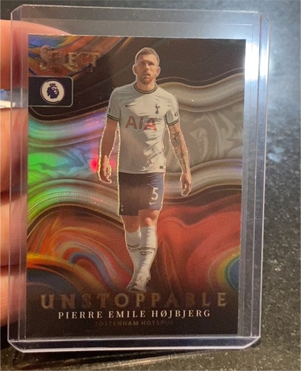 2022-23 Panini Select Premier League #22 Pierre Emile Hojbjerg Unstoppable — front