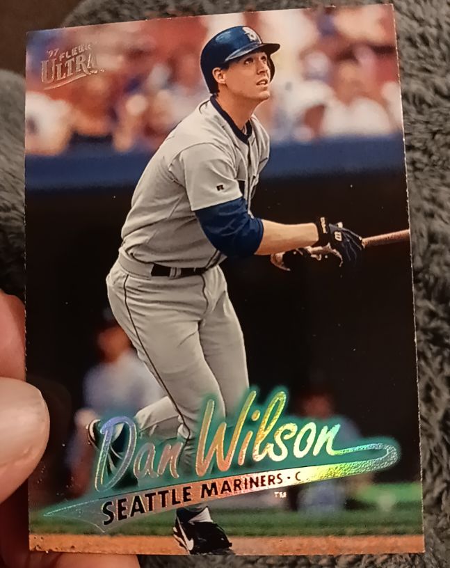 1997 Fleer Ultra #129 Dan Wilson — front