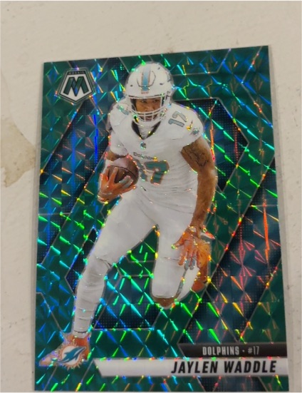 2023 Panini Mosaic #17 Jaylen Waddle — front