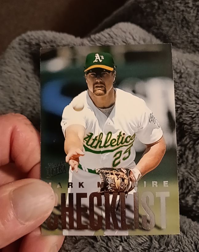 1997 Fleer Ultra #5 Mark McGwire Checklist — front