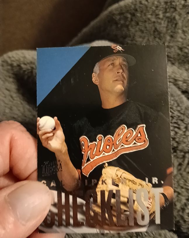 1997 Fleer Ultra #7 Cal Ripken Jr Checklist — front