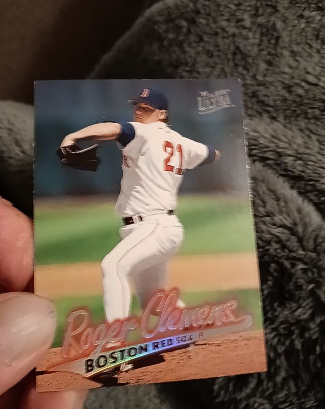 1997 Fleer Ultra #223 Roger Clemens — front