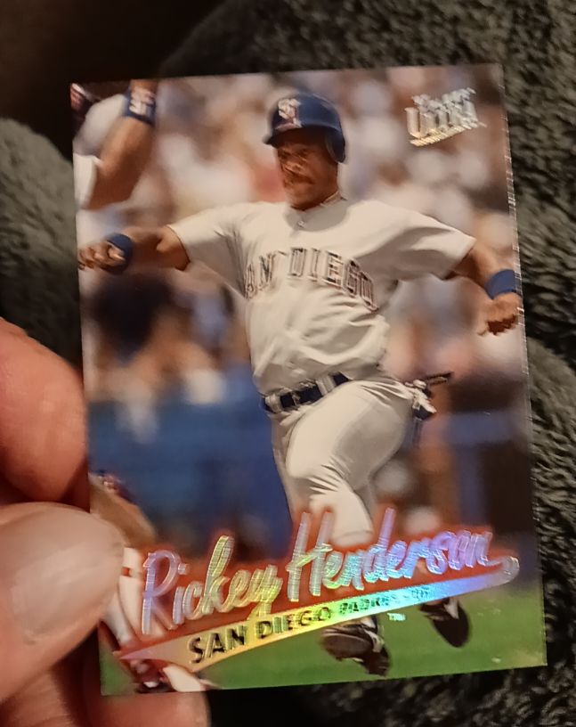 1997 Fleer Ultra #285 Rickey Henderson — front