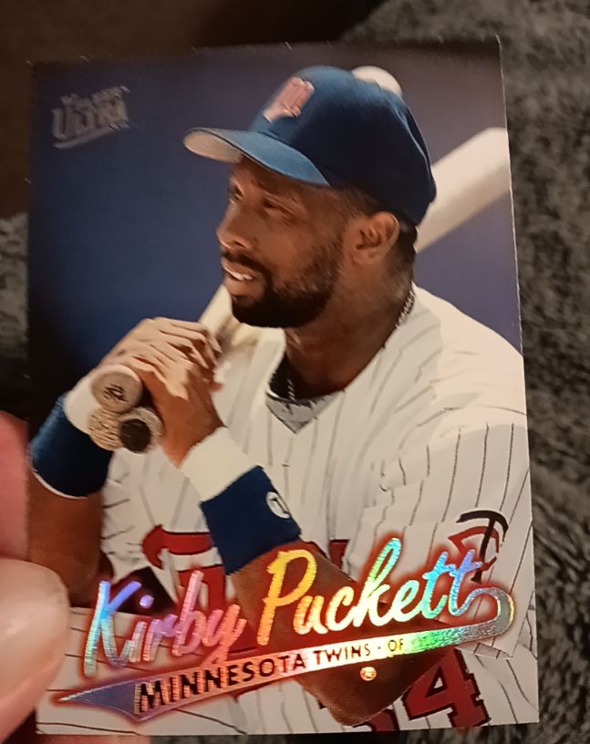 1997 Fleer Ultra #93 Kirby Puckett — front