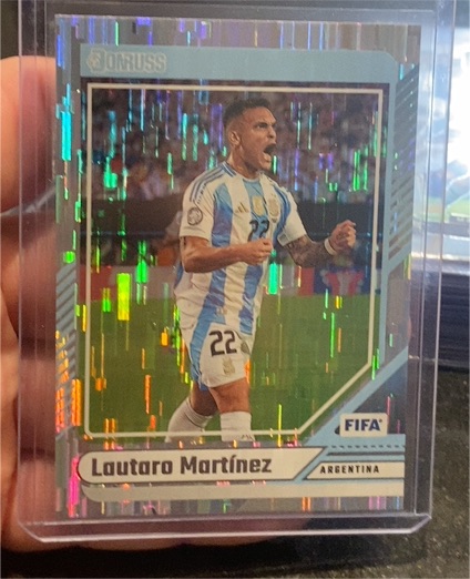 2024-25 Donruss Soccer #22 Lautaro Martínez — front