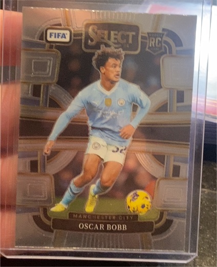 2023-24 Panini Select FIFA #18 Oscar Bobb — front