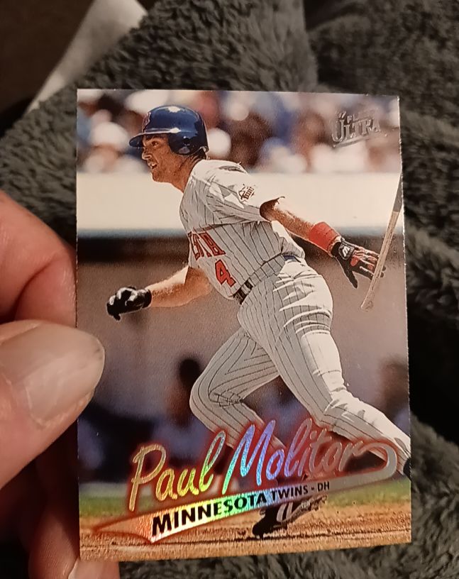 1997 Fleer Ultra #4 Paul Molitor — front