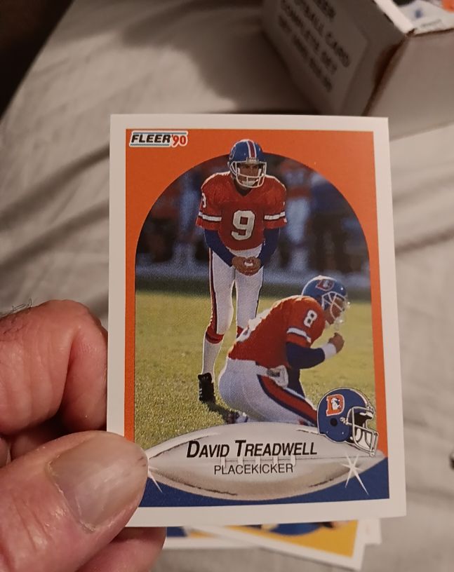 1990 Fleer #32 David Treadwell — front