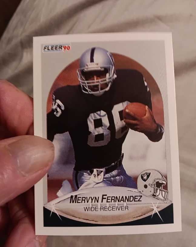 1990 Fleer #253 Mervyn Fernandez — front