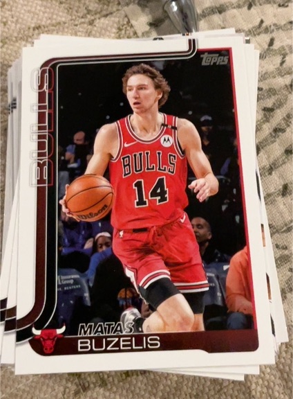 2025-26 Topps #37 Matas Buzelis — front