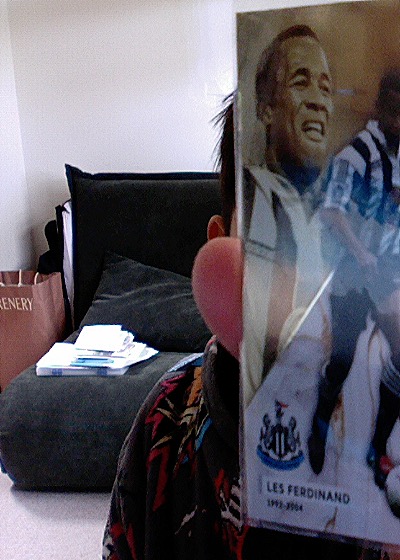 1997 Newcastle United Les Ferdinand Soccer Card — front