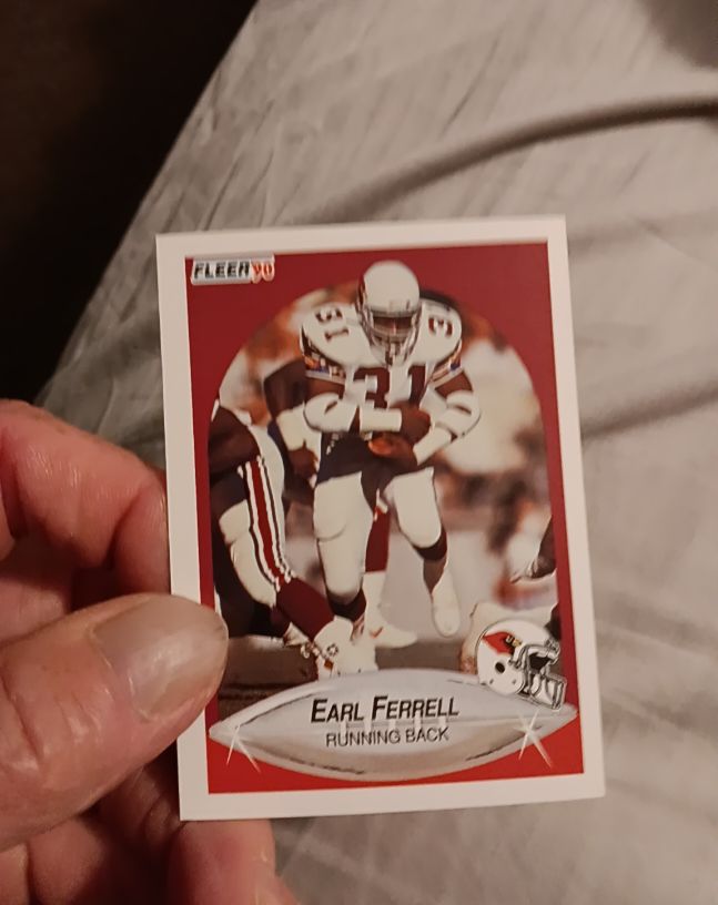 1990 Fleer #333 Earl Ferrell — front