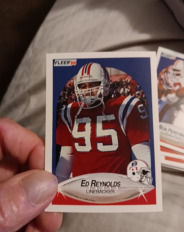 1990 Fleer #326 Ed Reynolds — front