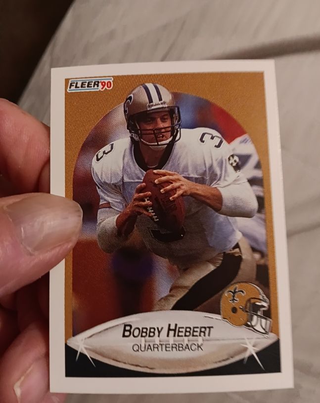 1990 Fleer #187 Bobby Hebert — front