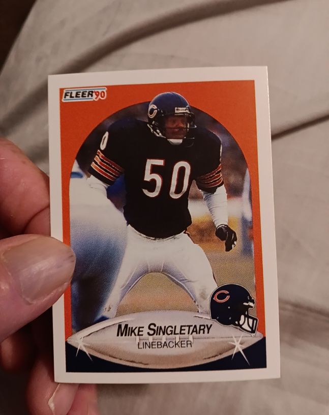 1990 Fleer #299 Mike Singletary — front