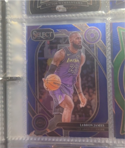 2021-22 Panini Select #23 LeBron James — front